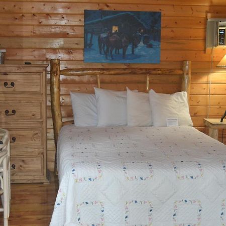 Holy Smoke Resort Кістон Номер фото