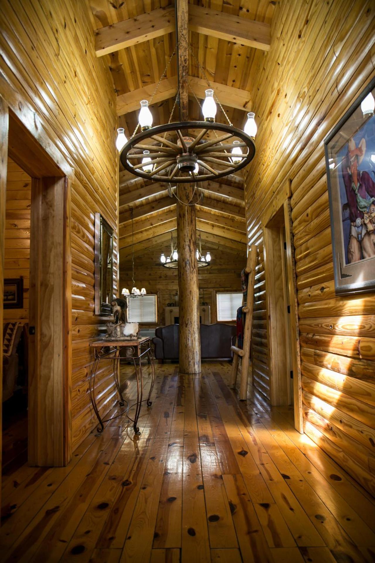 Holy Smoke Resort Кістон Номер фото