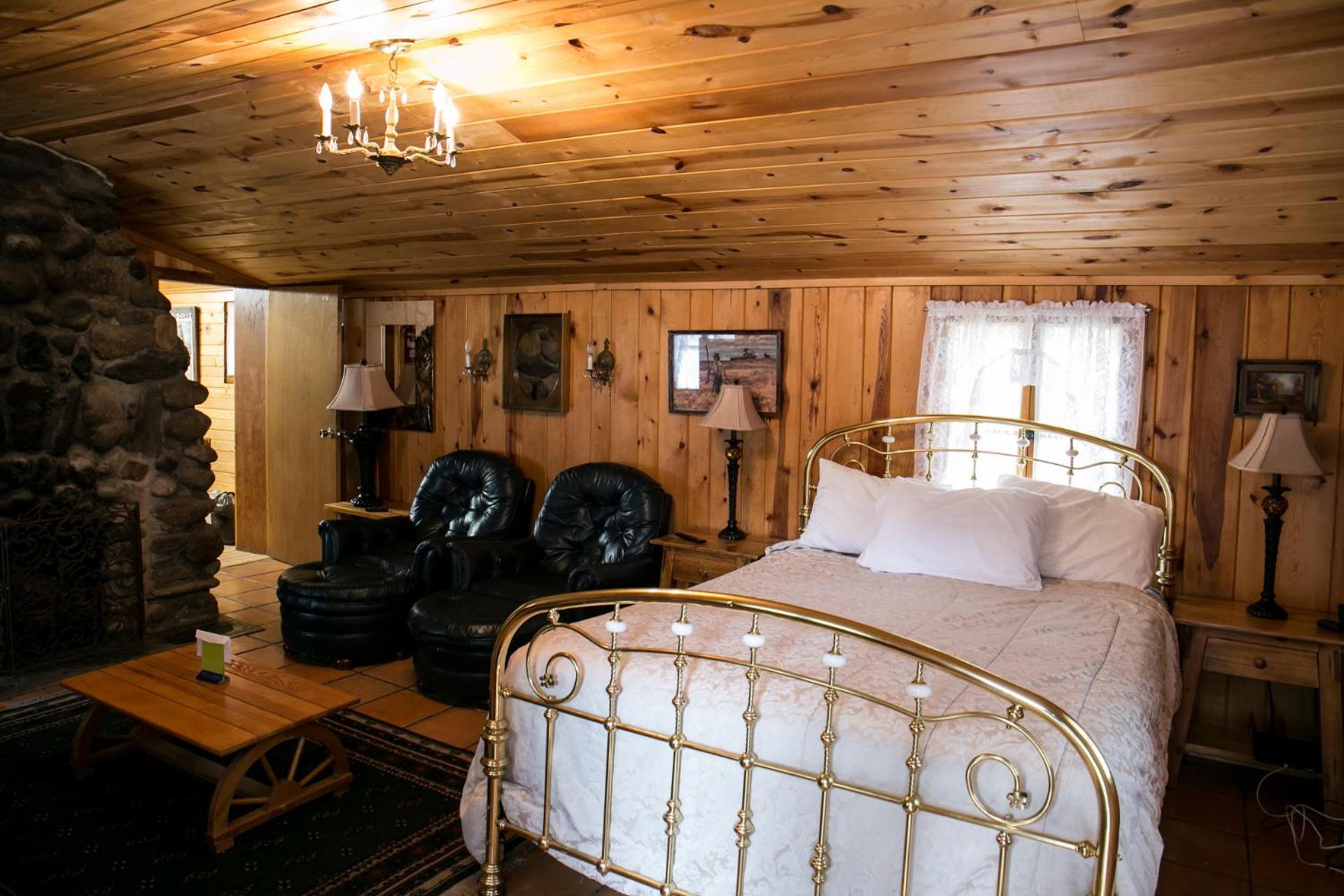 Holy Smoke Resort Кістон Номер фото